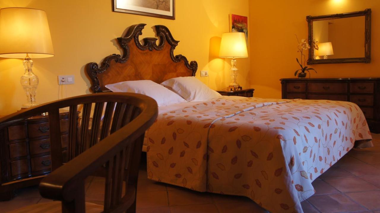 Petit Hotel Alaro Room photo